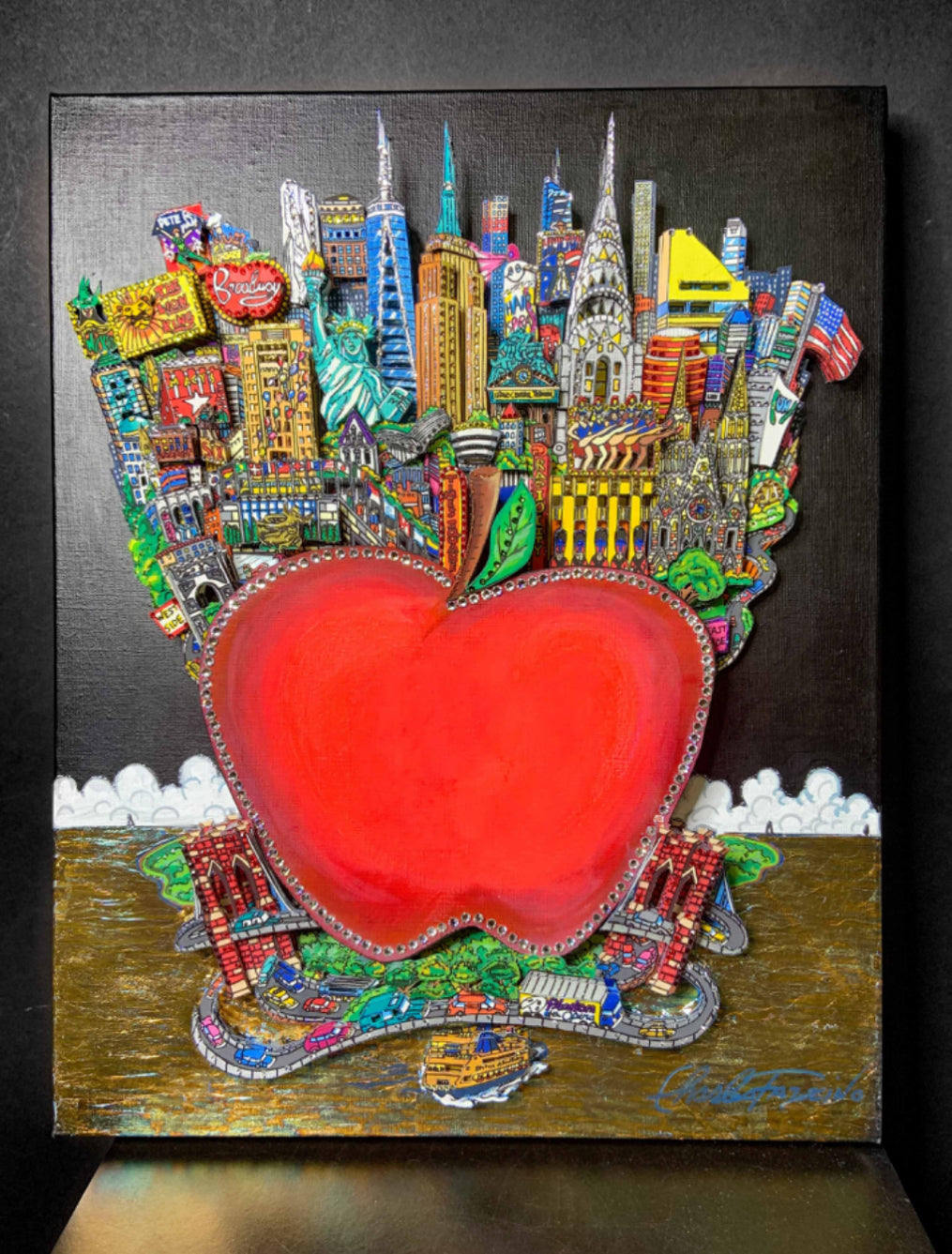 The Floating Big Apple Original